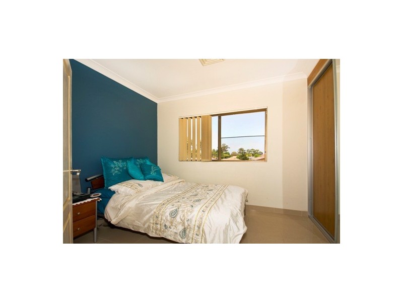 7 Webber Close, Prairiewood NSW 2176