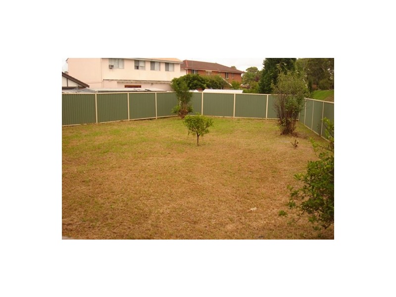 14 Jennifer Place, Smithfield NSW 2164