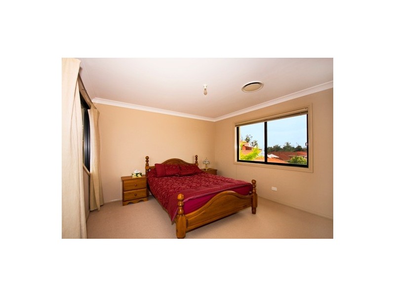 Edensor Park NSW 2176