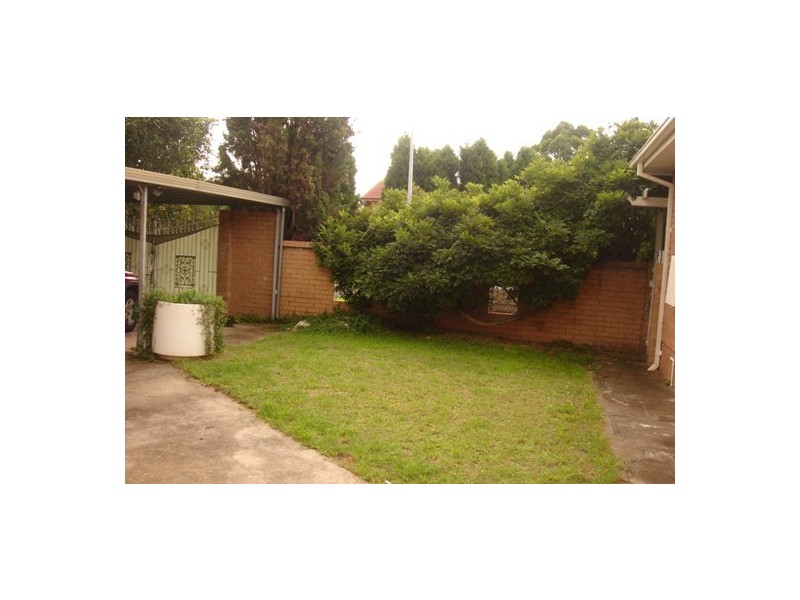 Greenfield Park NSW 2176