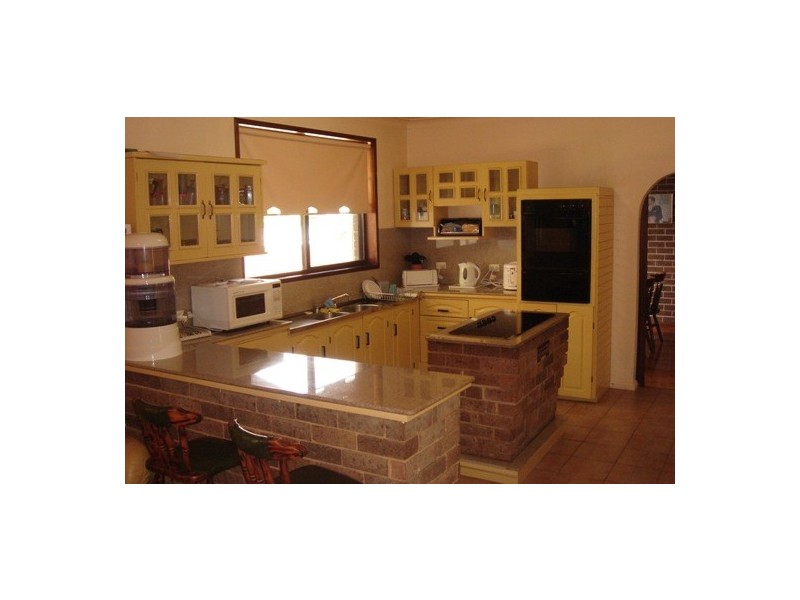 8 Darwin Close, Wakeley NSW 2176