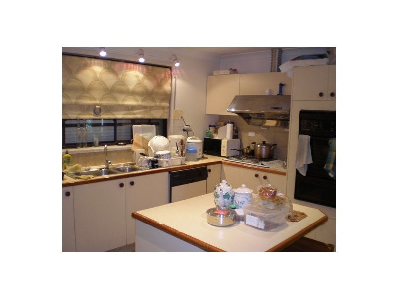 Greenfield Park NSW 2176