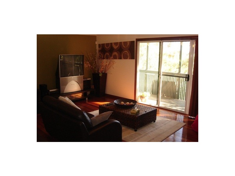 9 Tallowood Crescent, Bossley Park NSW 2176