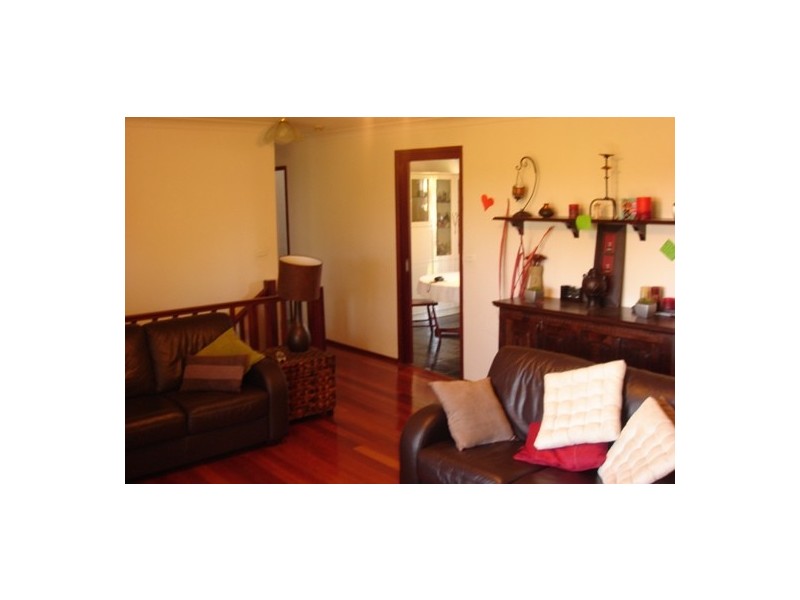 9 Tallowood Crescent, Bossley Park NSW 2176