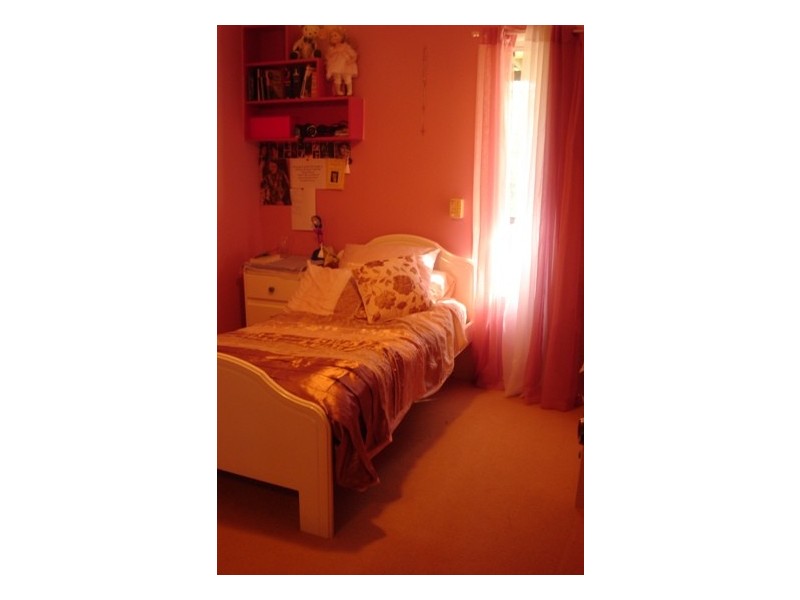 9 Tallowood Crescent, Bossley Park NSW 2176