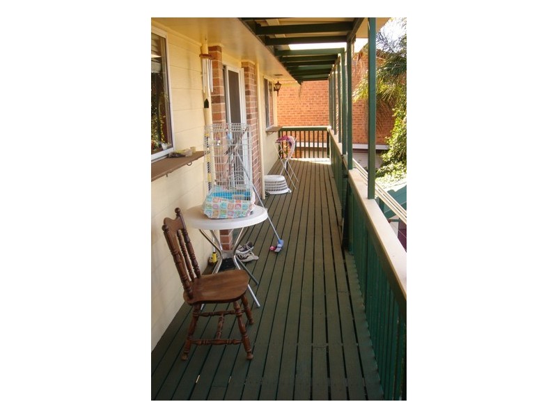 9 Tallowood Crescent, Bossley Park NSW 2176