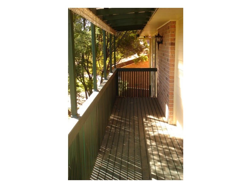 9 Tallowood Crescent, Bossley Park NSW 2176