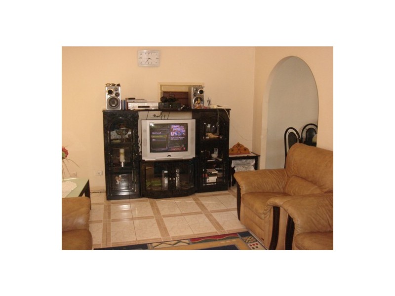 Greenfield Park NSW 2176