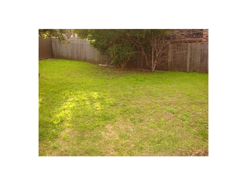 Edensor Park NSW 2176