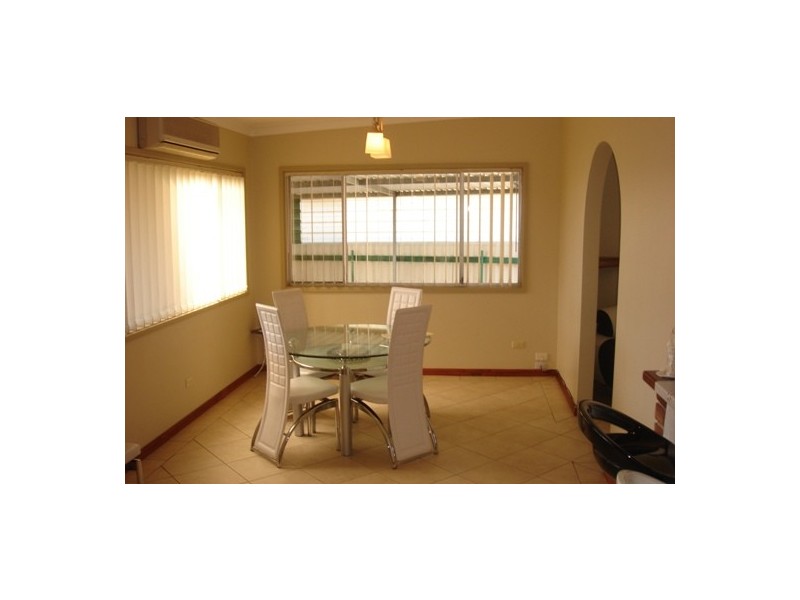 Fairfield West NSW 2165