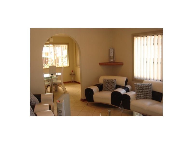 Fairfield West NSW 2165