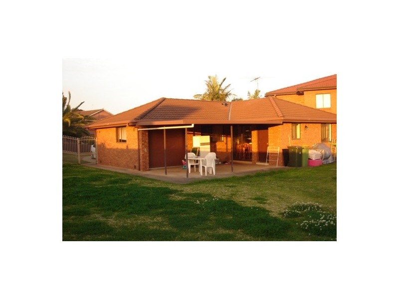 Edensor Park NSW 2176