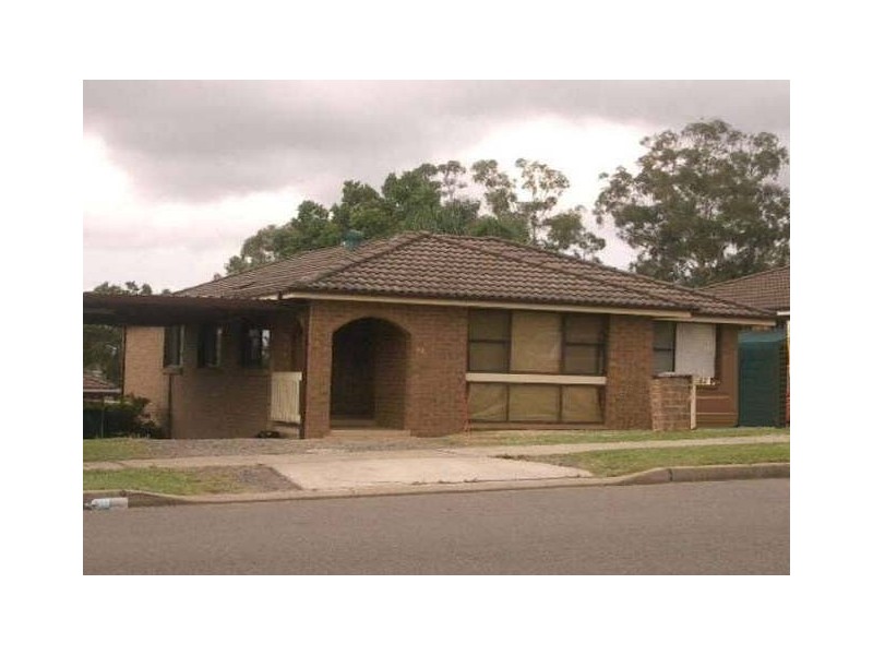 Edensor Park NSW 2176