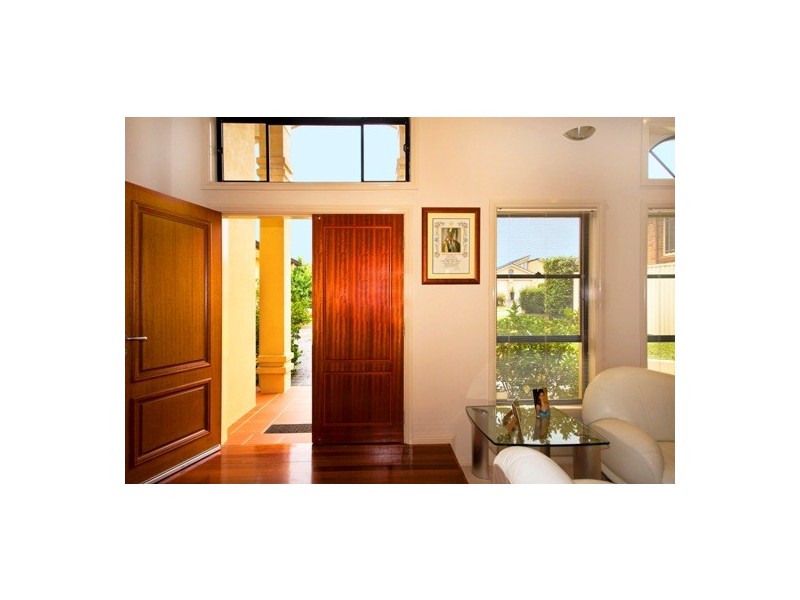 Edensor Park NSW 2176