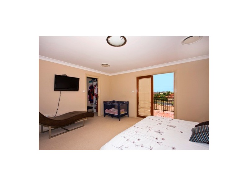 Edensor Park NSW 2176