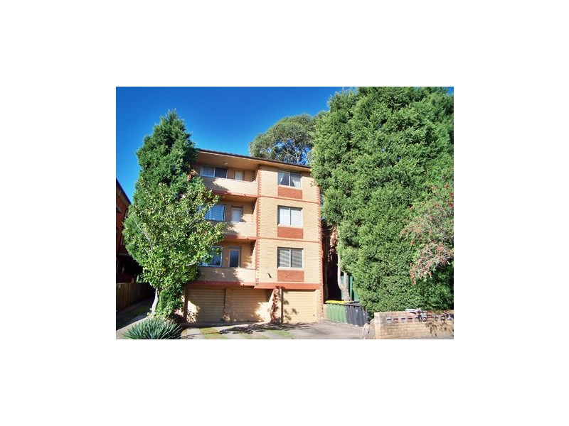 2/17 Loftus Street, Ashfield NSW 2131