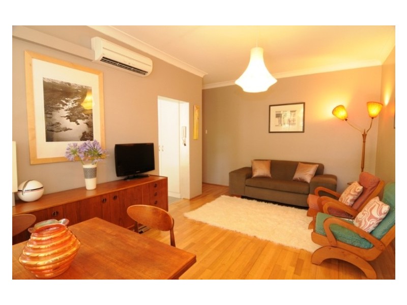 1/4 Loftus Street, Ashfield NSW 2131