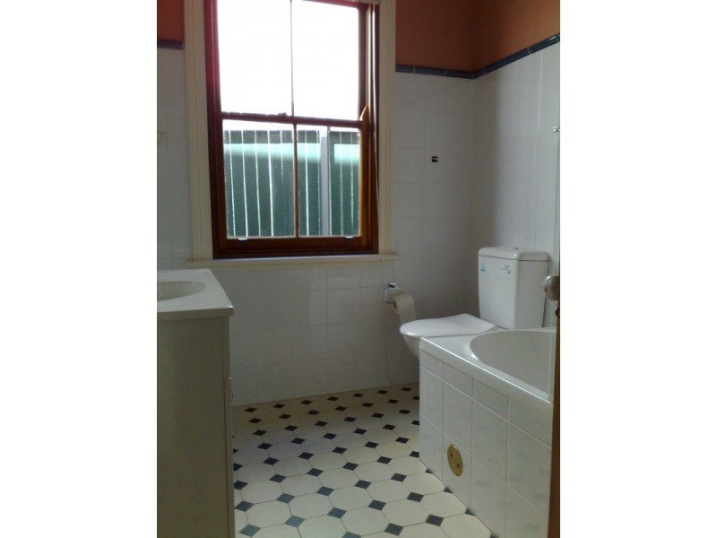 - Carlisle Street, Leichhardt NSW 2040