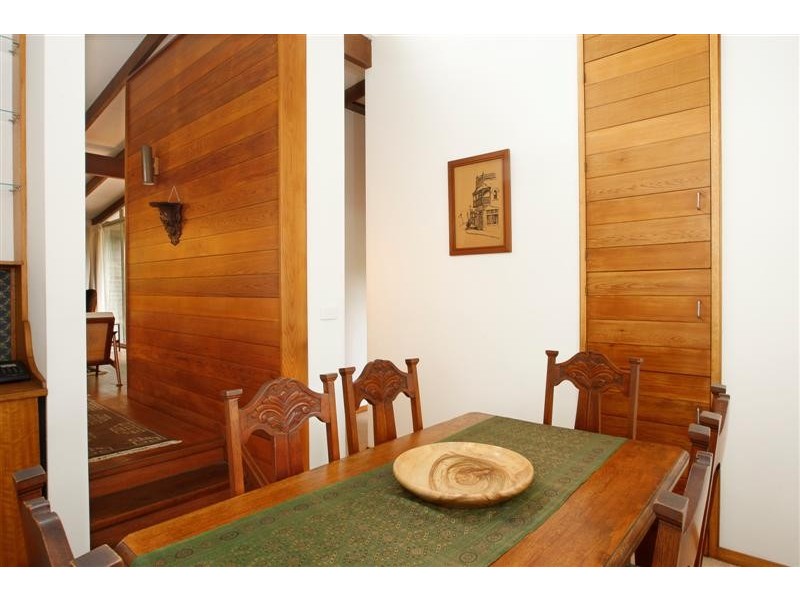 7 Pembrew Crescent, Earlwood NSW 2206