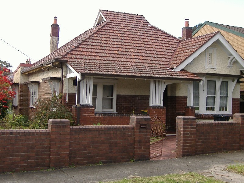 - Federal Ave, Ashfield NSW 2131