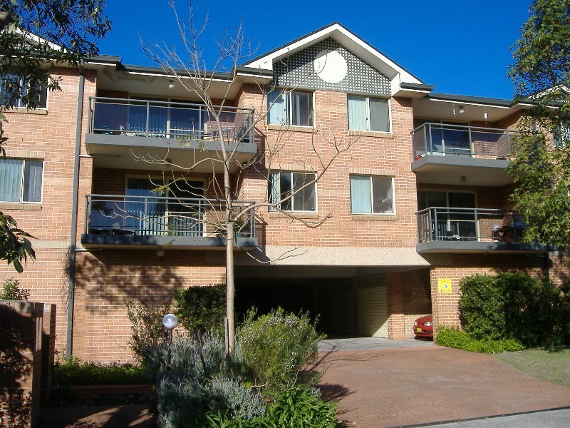 23 Third Ave, Campsie NSW 2194
