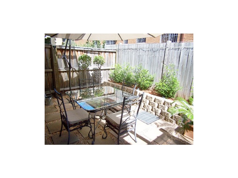 8/67 Pile Street, Marrickville NSW 2204