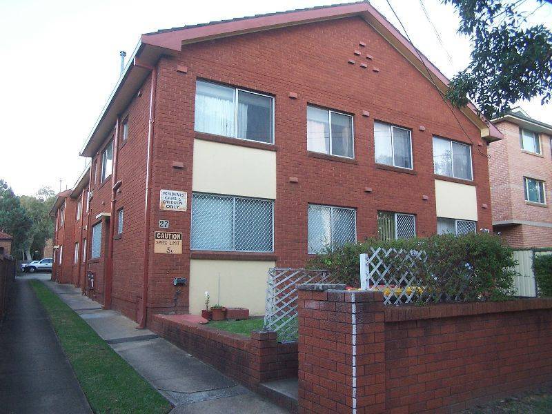5/27  Third Avenue, Campsie NSW 2194