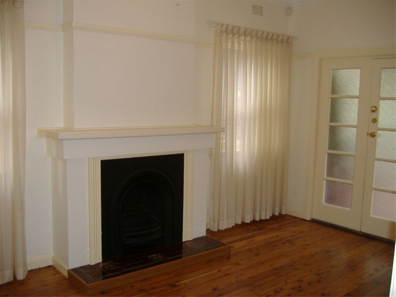 - Victoria Square, Ashfield NSW 2131