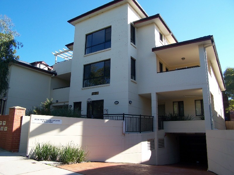 14a  Orpington Street, Ashfield NSW 2131