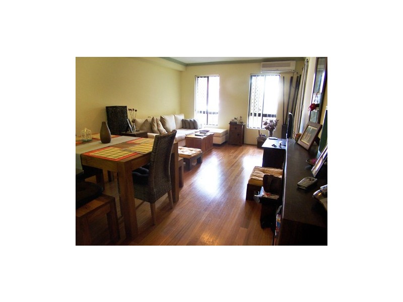 1/14a  Orpington Street, Ashfield NSW 2131