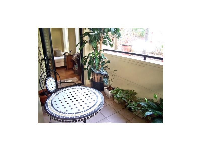 1/14a  Orpington Street, Ashfield NSW 2131