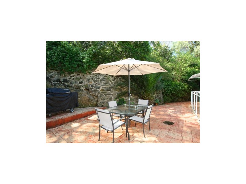 8   Pembrew Crescent, Earlwood NSW 2206