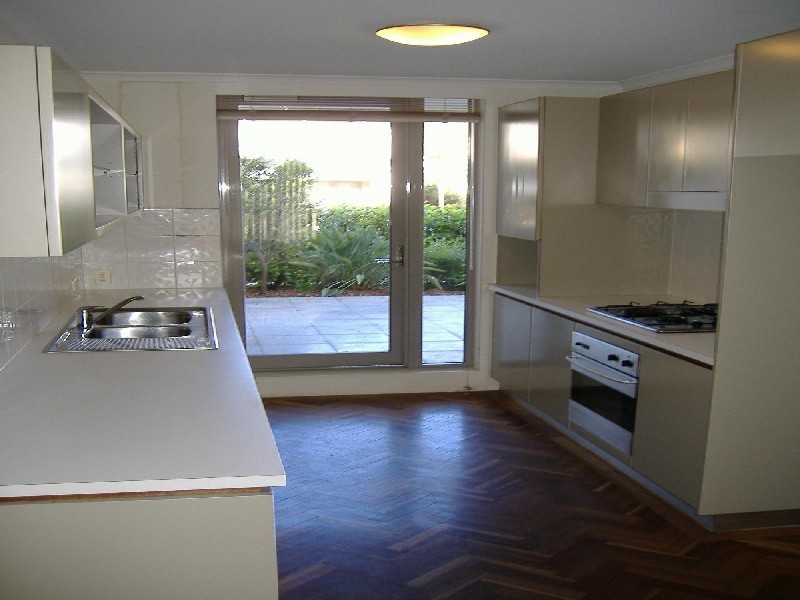 11  Blaxland Ave, Newington NSW 2127