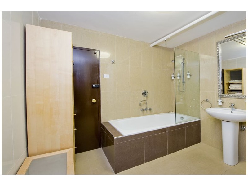 201/212 Bondi Road, Bondi NSW 2026