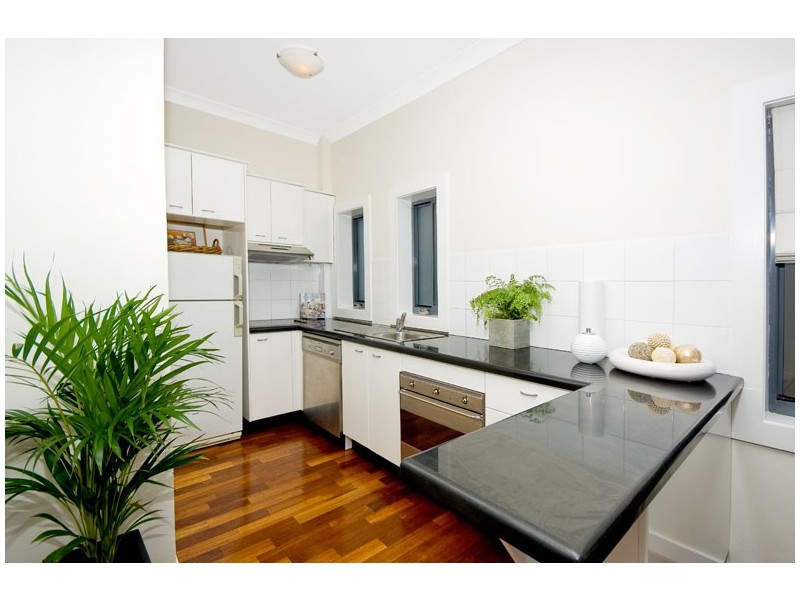 7/25  Carlisle Street, Tamarama NSW 2026