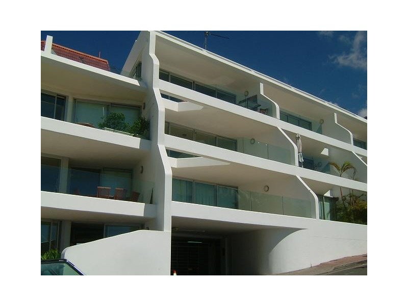 2-4  Notts Avenue, Bondi Beach NSW 2026