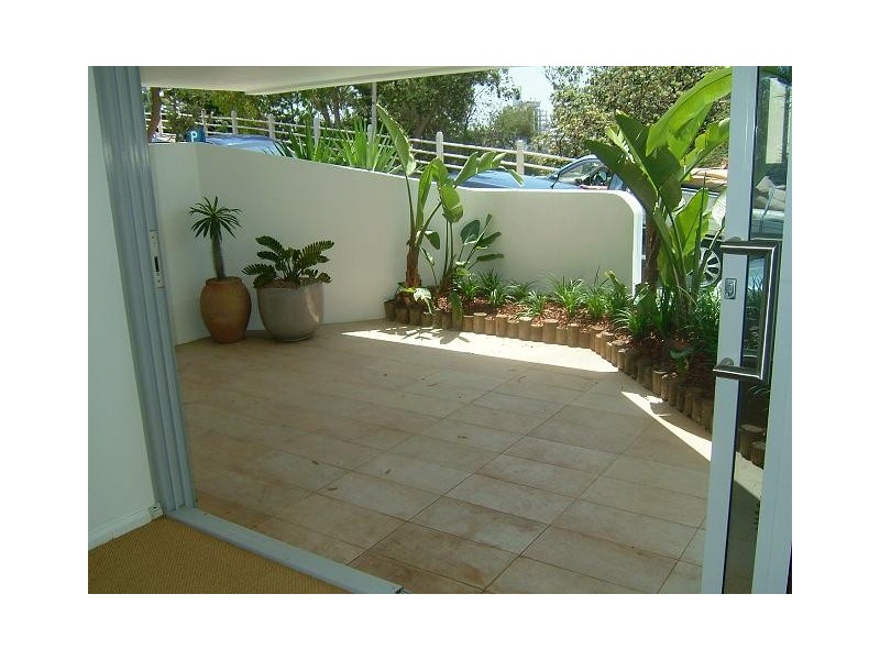 2-4  Notts Avenue, Bondi Beach NSW 2026
