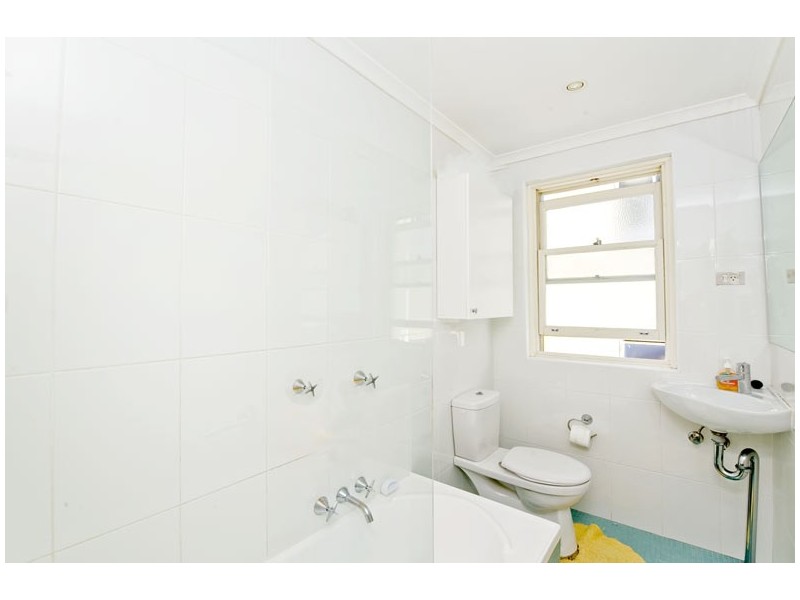 9/7  Francis Street, Bondi Beach NSW 2026