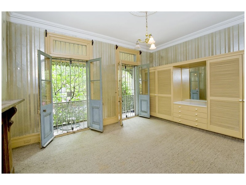 215 Wilson Street, Newtown NSW 2042