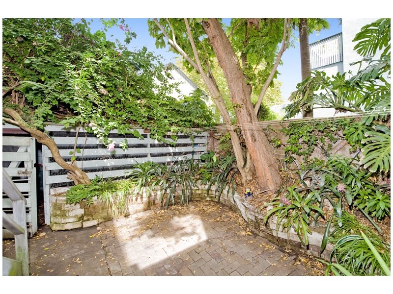 215 Wilson Street, Newtown NSW 2042