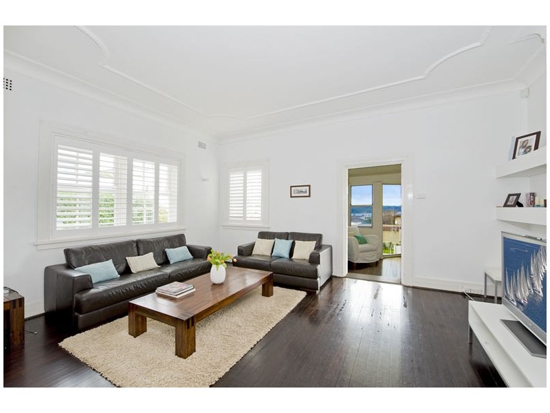 11 VILLAGE LOWER ROAD, Vaucluse NSW 2030