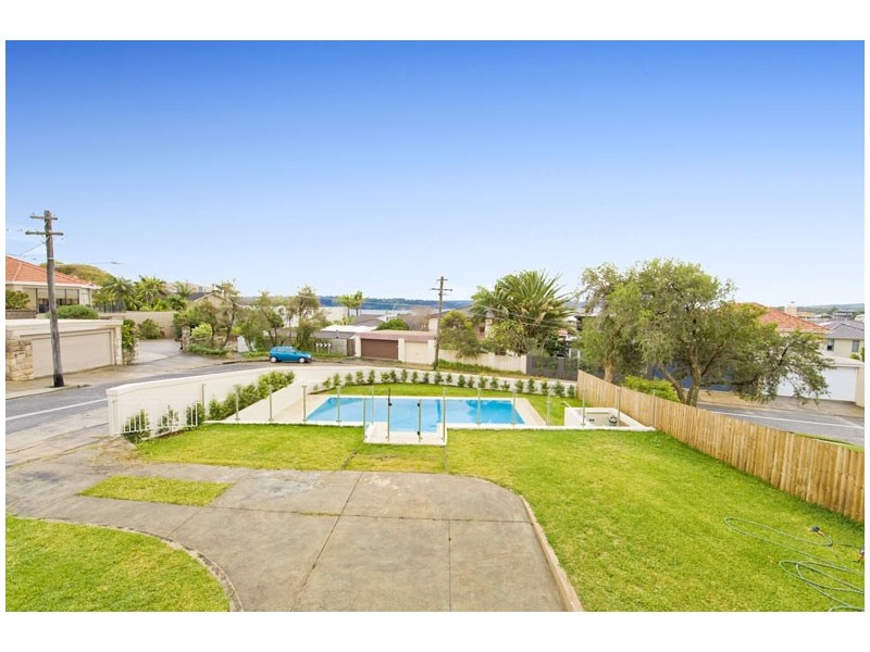 11 VILLAGE LOWER ROAD, Vaucluse NSW 2030