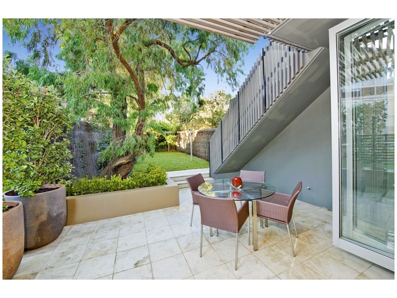 19A  WONDERLAND AVENUE, Tamarama NSW 2026