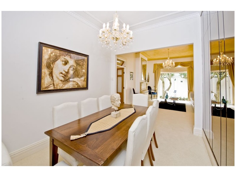 18 Albemarle Ave, Rose Bay NSW 2029