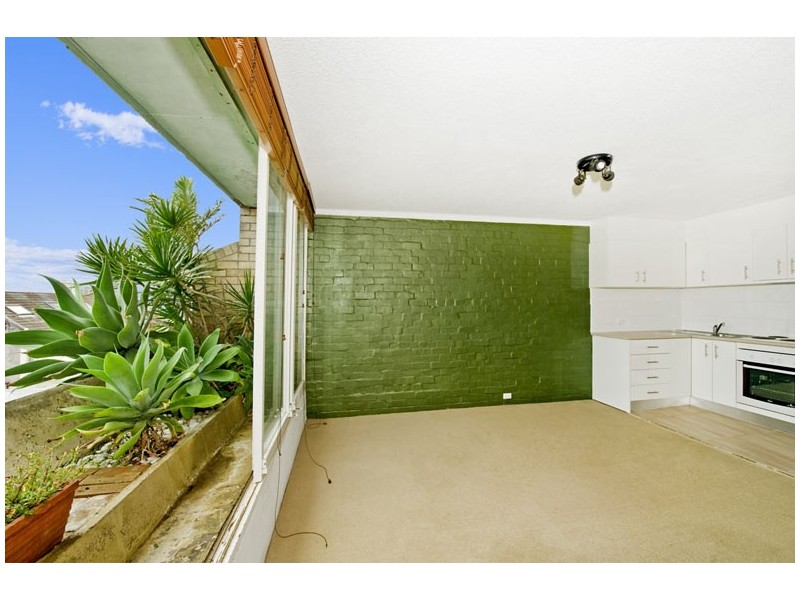 24/8 Bennets Grove Avenue (off Underwood St), Paddington NSW 2021