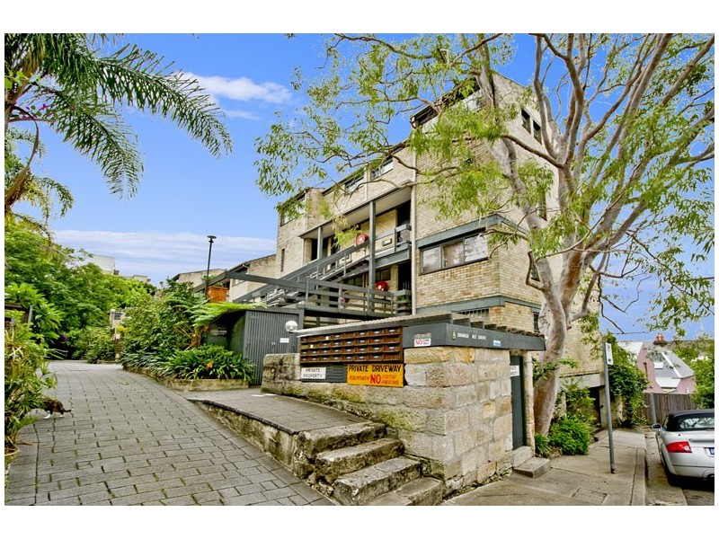 24/8 Bennets Grove Avenue (off Underwood St), Paddington NSW 2021