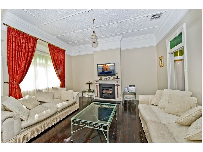 29 York Road, Queens Park NSW 2022