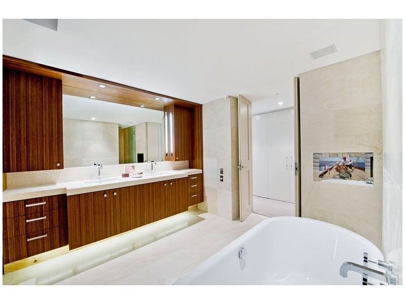 2/53 New Beach Road, Darling Point NSW 2027