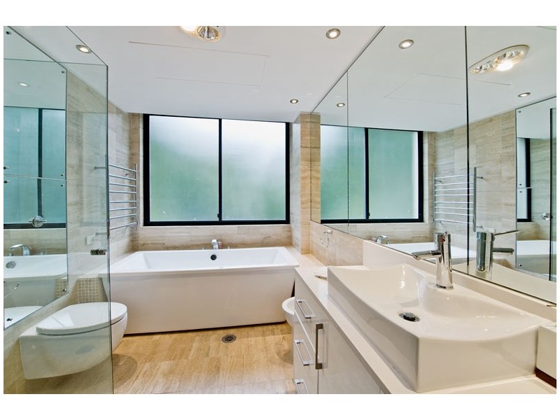 8/7 Marathon Mews (enter off Ocean Ave opp William Street, Double Bay), Darling Point NSW 2027