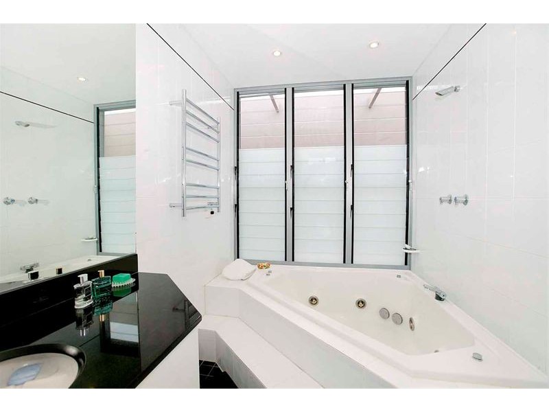 13 Weeroona Ave, Woollahra NSW 2025